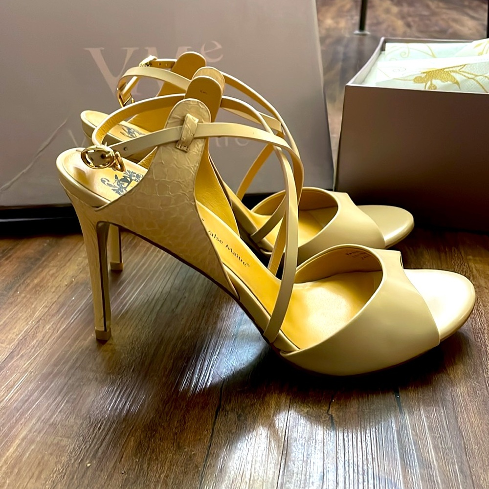 VM Women's Cream Python Heels - Picture 6 of 6
